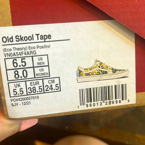 COPY - NWT Vans “Old School Tape” Sneakers Women’s 8, Men’s 6.5 New with Tag & … - Picture 5 of 14